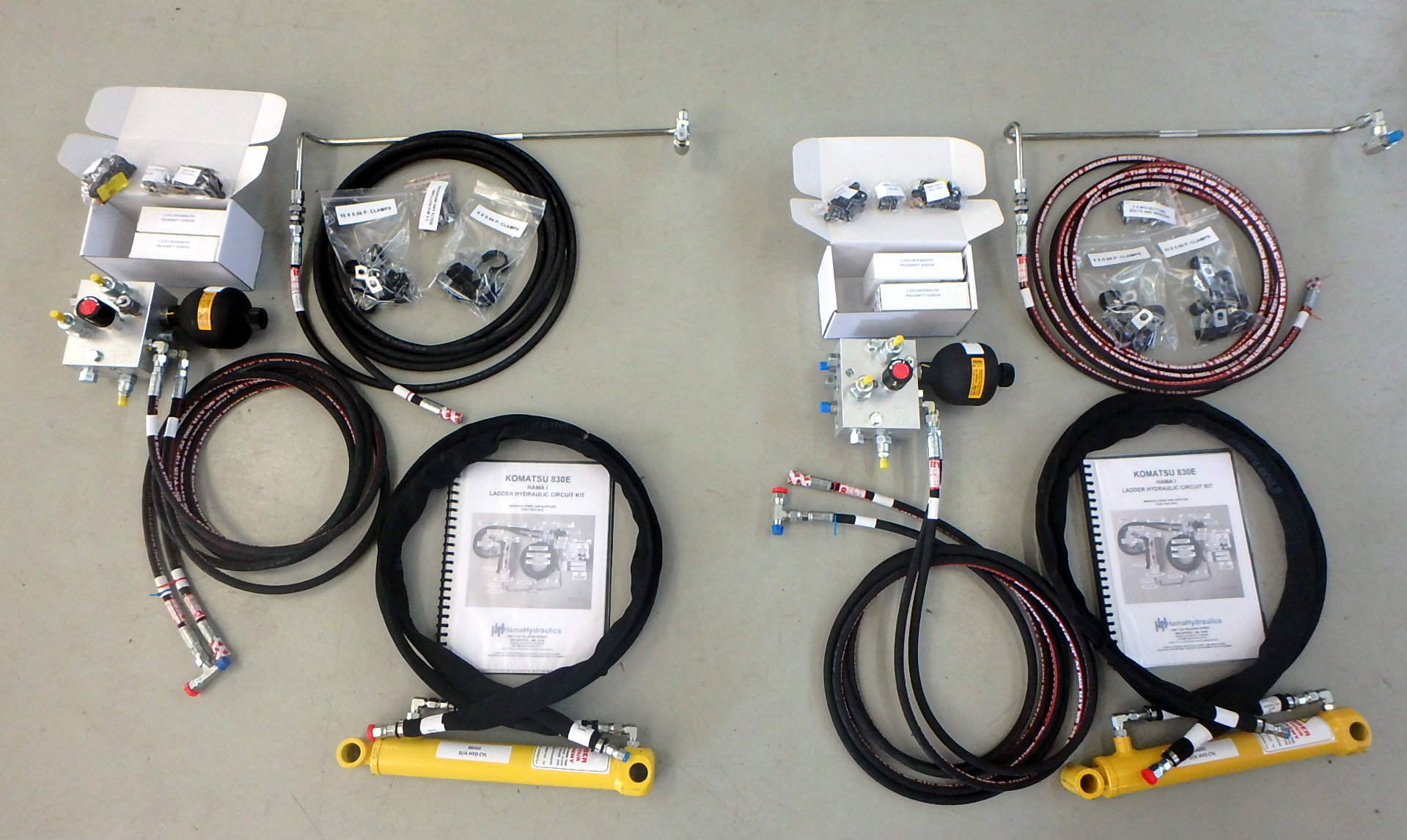 830E off highway truck boarding ladder